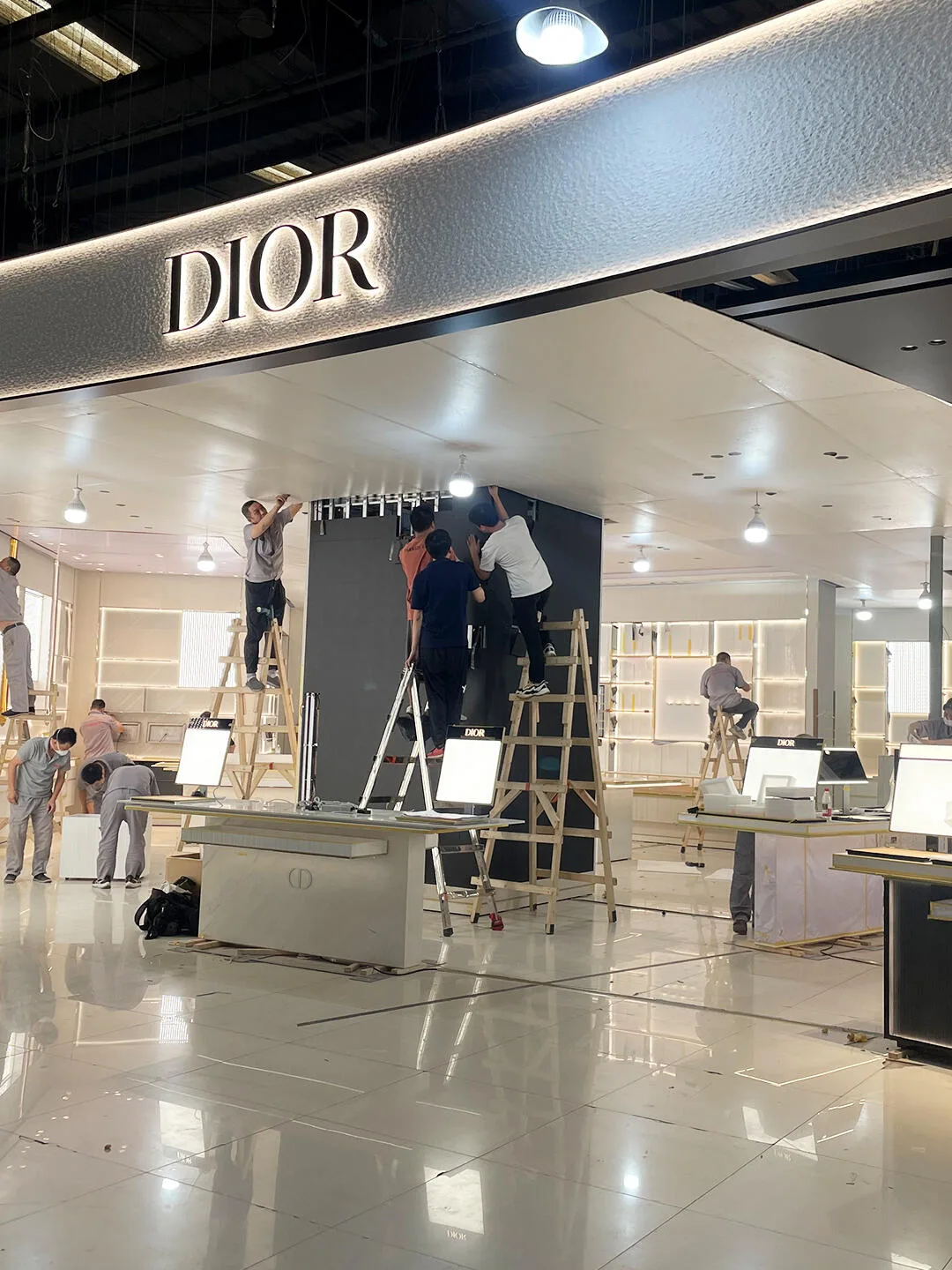 Dior 美妆 · 海南海口门店